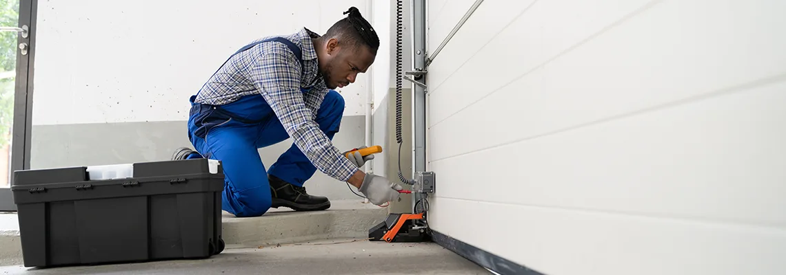 Repair Garage Door Not Closing But Light Flashing in Pembroke Pines, FL