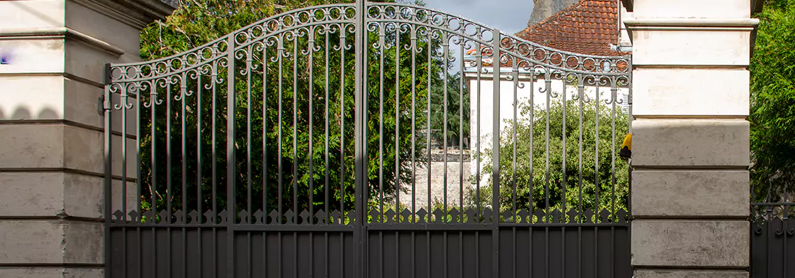 Wooden Swing Gate Repair in Pembroke Pines, FL