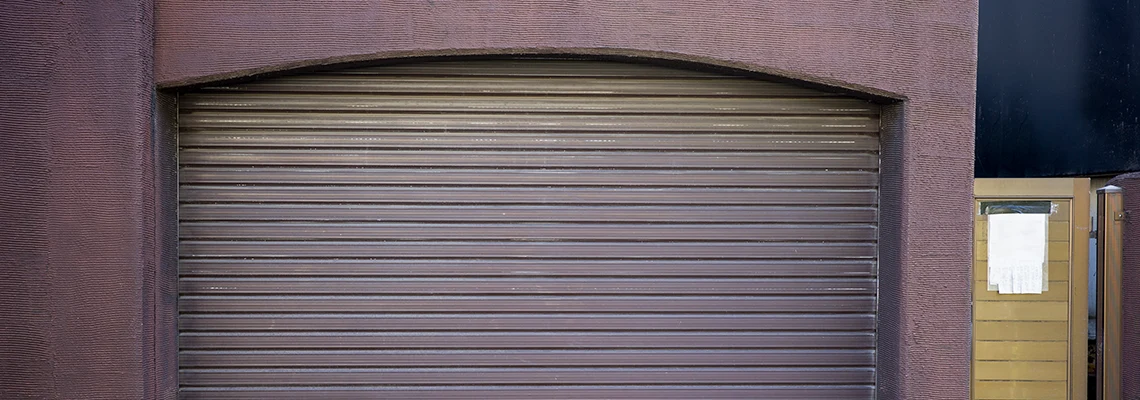 Fallen Garage Door Worn Rollers Replacement in Pembroke Pines, Florida